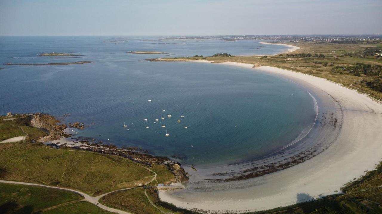 Maison Yukti - Magnifique Maison De Charme Proche Plage Lampaul-Ploudalmézeau Екстериор снимка